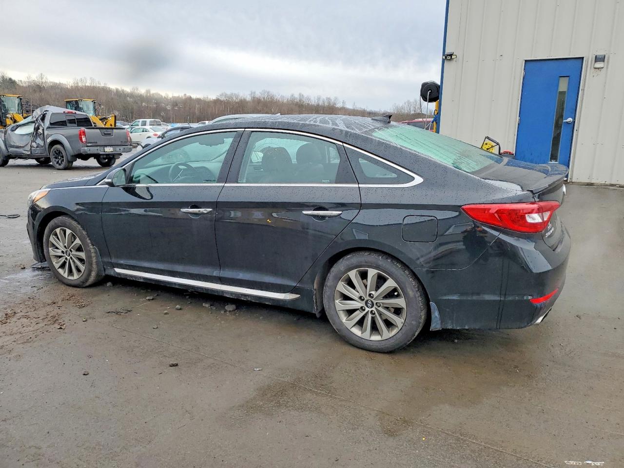 2017 HYUNDAI SONATA SPORT photo 2