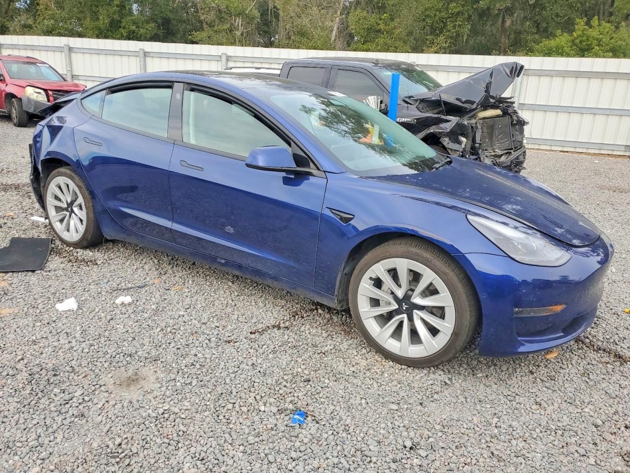 2022 TESLA MODEL 3 photo 4