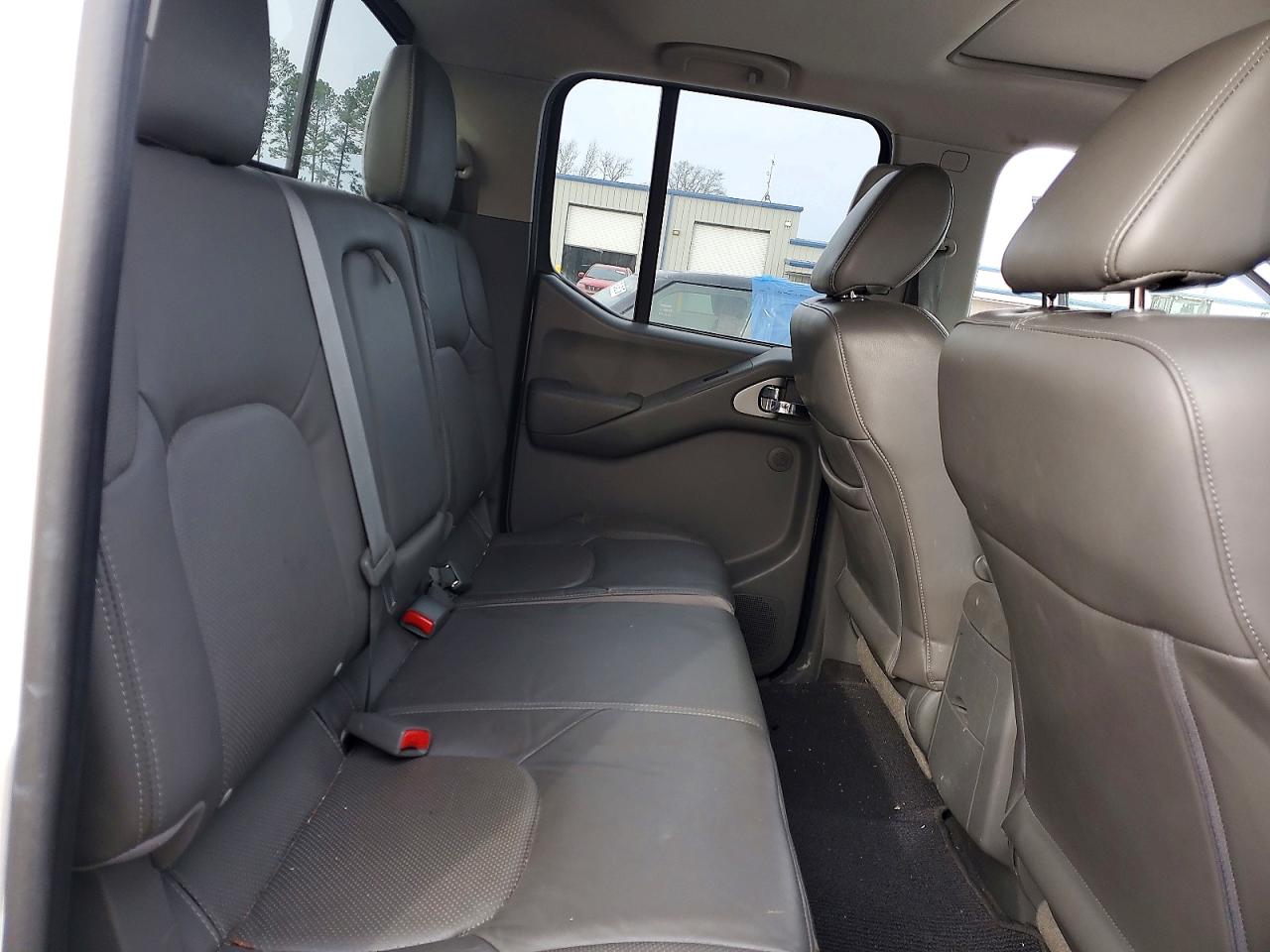 2019 NISSAN FRONTIER S photo 10