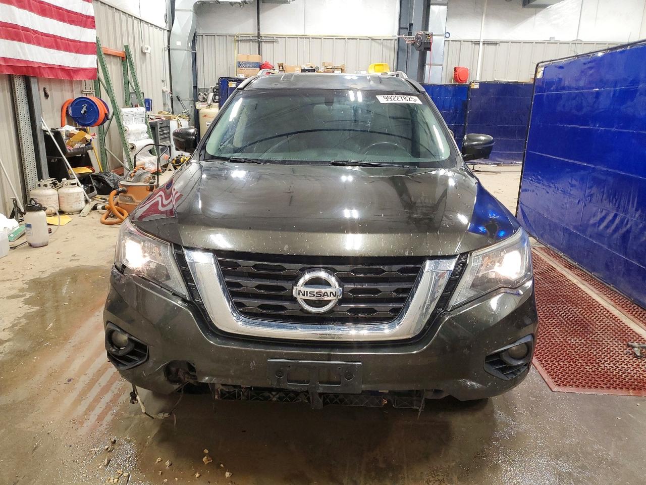 2017 NISSAN PATHFINDER S photo 9