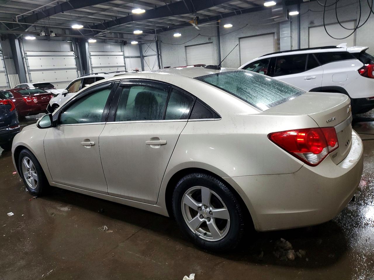 2016 CHEVROLET CRUZE LIMITED LT photo 2