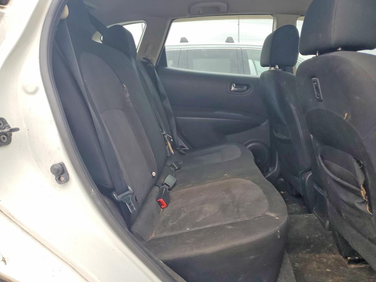 2011 NISSAN ROGUE S photo 21