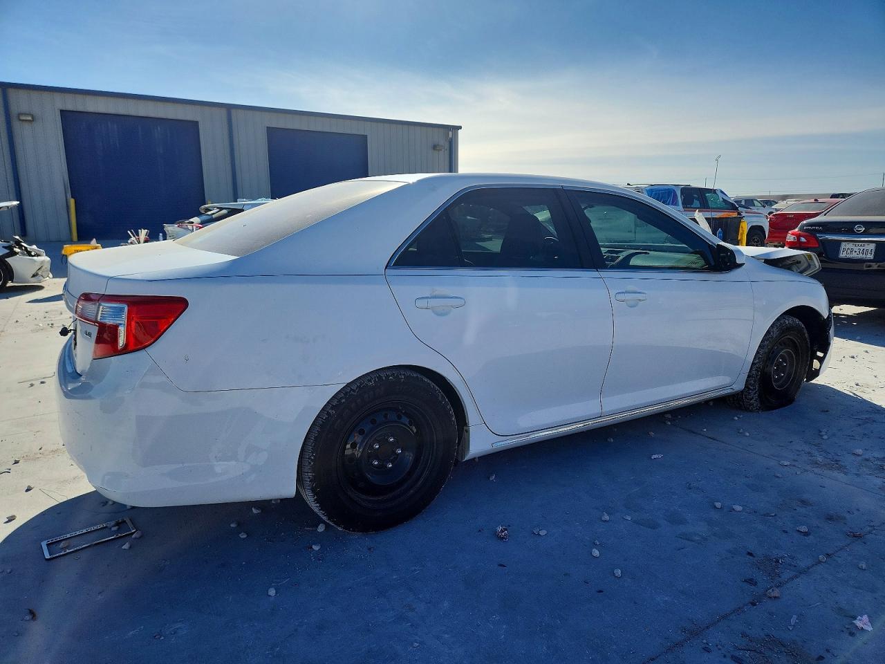 2013 TOYOTA CAMRY L photo 3