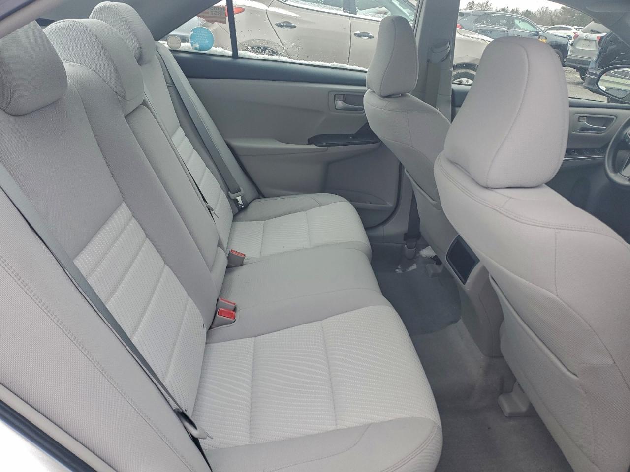 2017 TOYOTA CAMRY LE photo 10