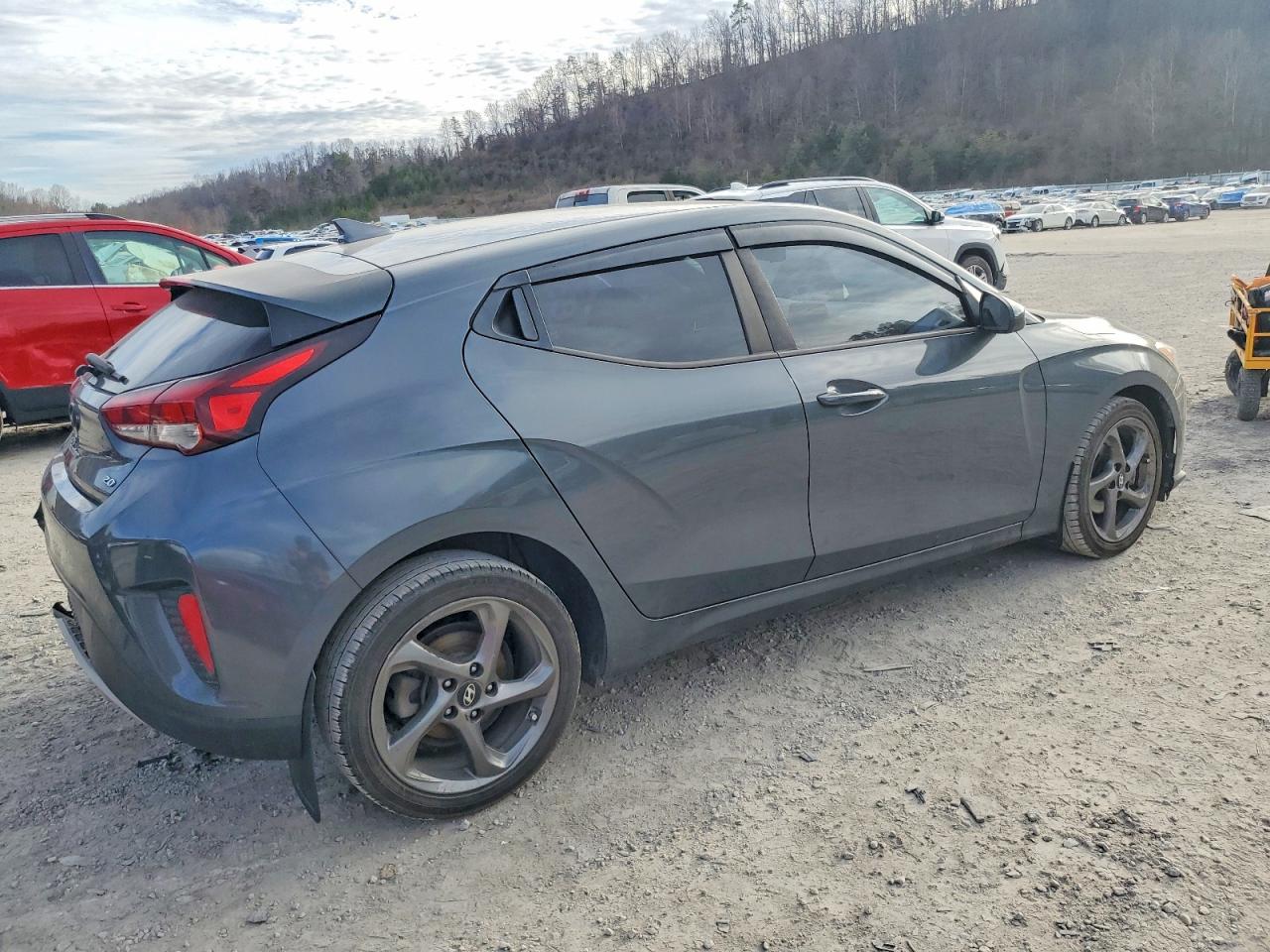 2019 HYUNDAI VELOSTER BASE photo 3