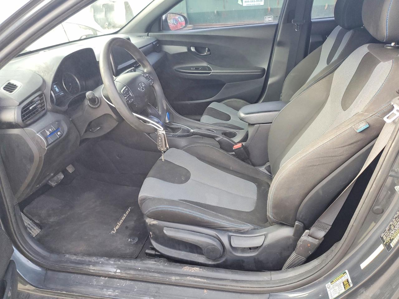 2019 HYUNDAI VELOSTER BASE photo 7