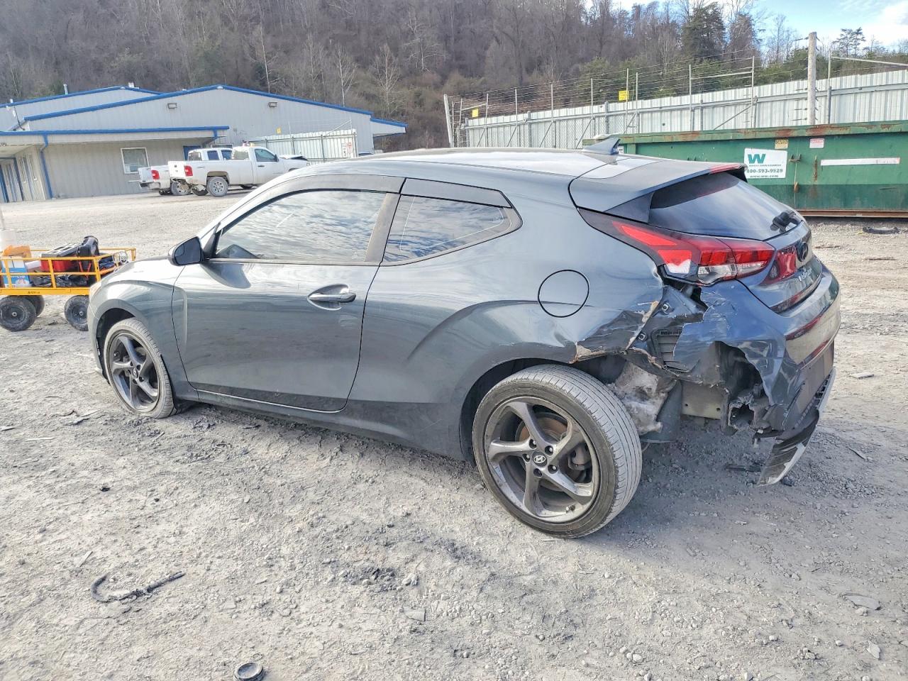 2019 HYUNDAI VELOSTER BASE photo 2