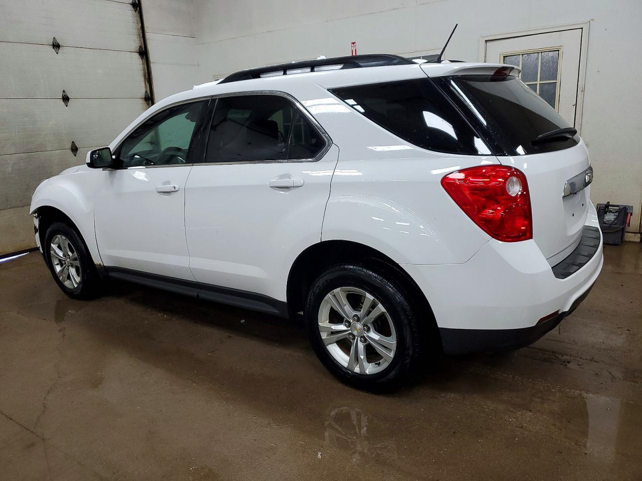 2014 CHEVROLET EQUINOX LT photo 2