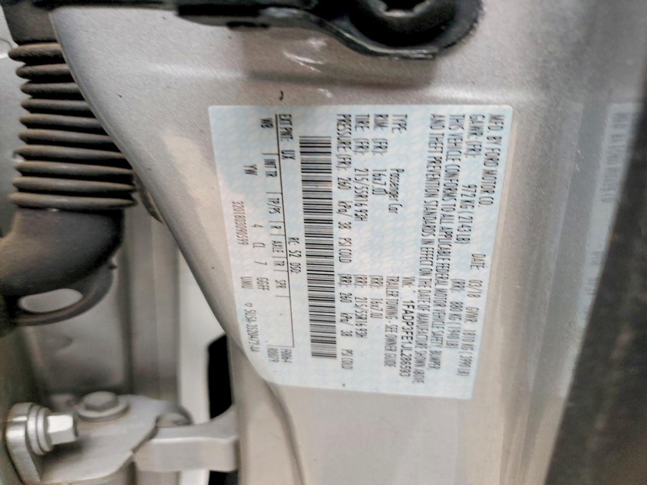 2018 FORD FOCUS SE photo 12