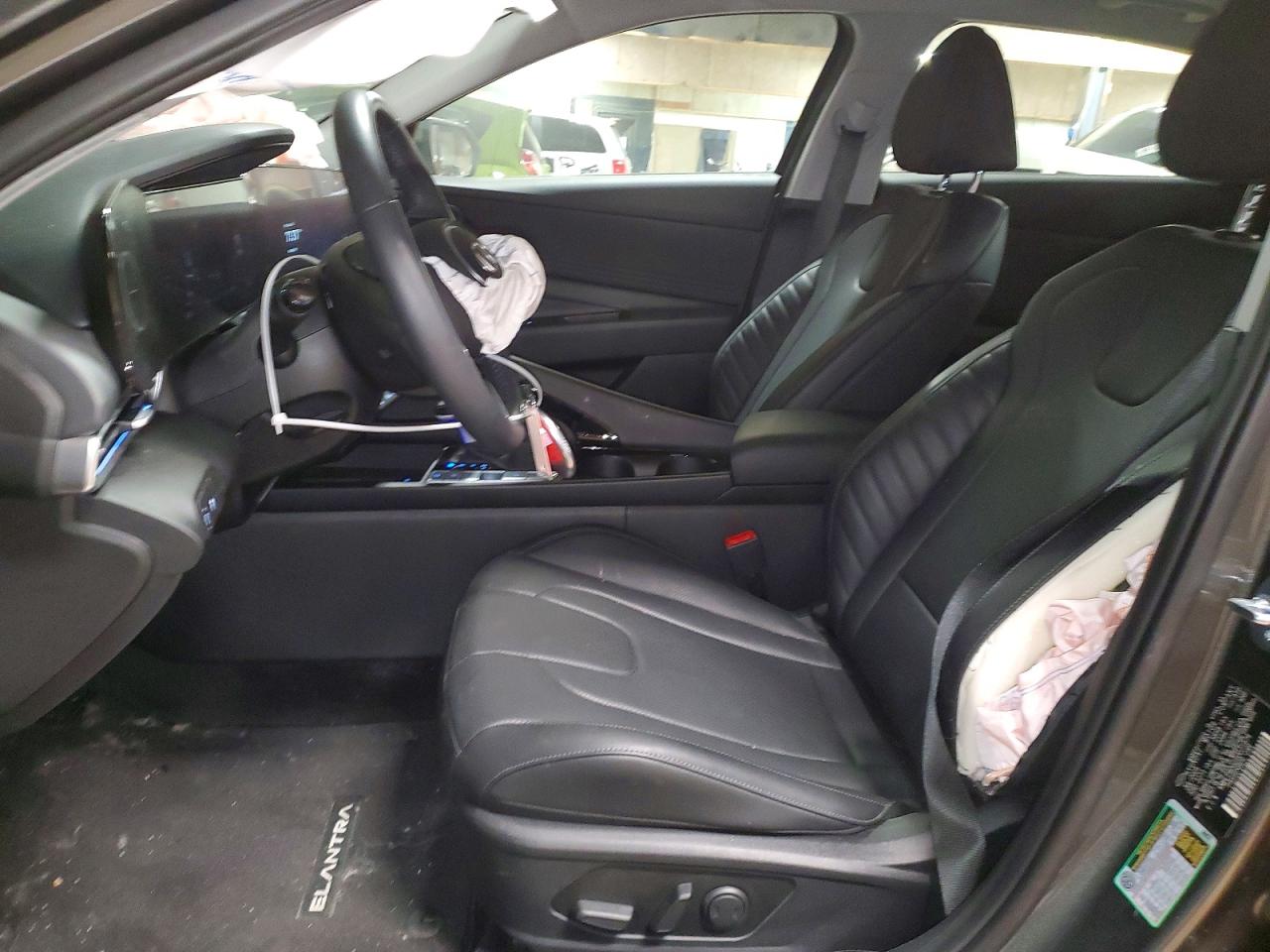 2025 HYUNDAI ELANTRA LIMITED photo 13