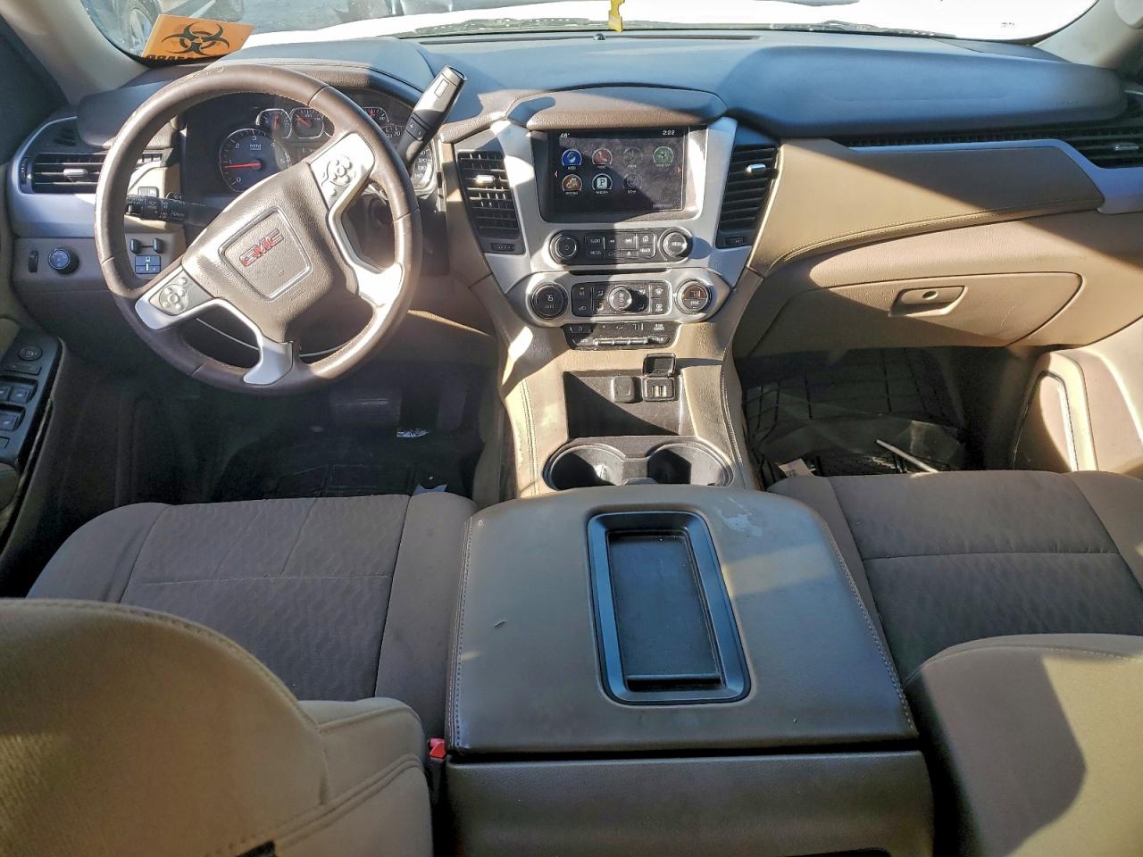 2015 GMC YUKON XL C1500 SLE photo 8