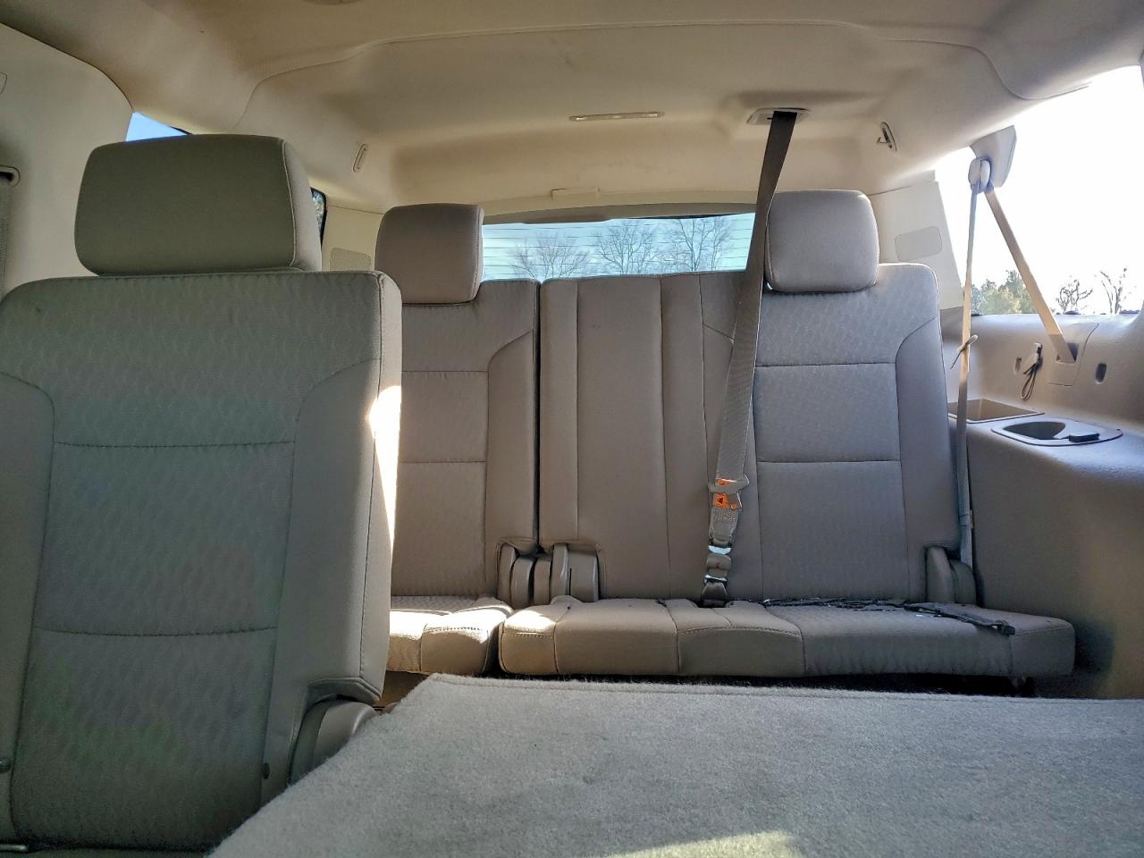 2015 GMC YUKON XL C1500 SLE photo 10