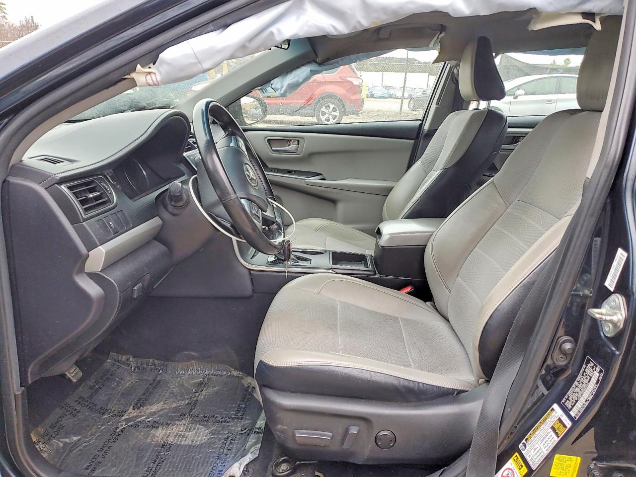 2016 TOYOTA CAMRY LE photo 7
