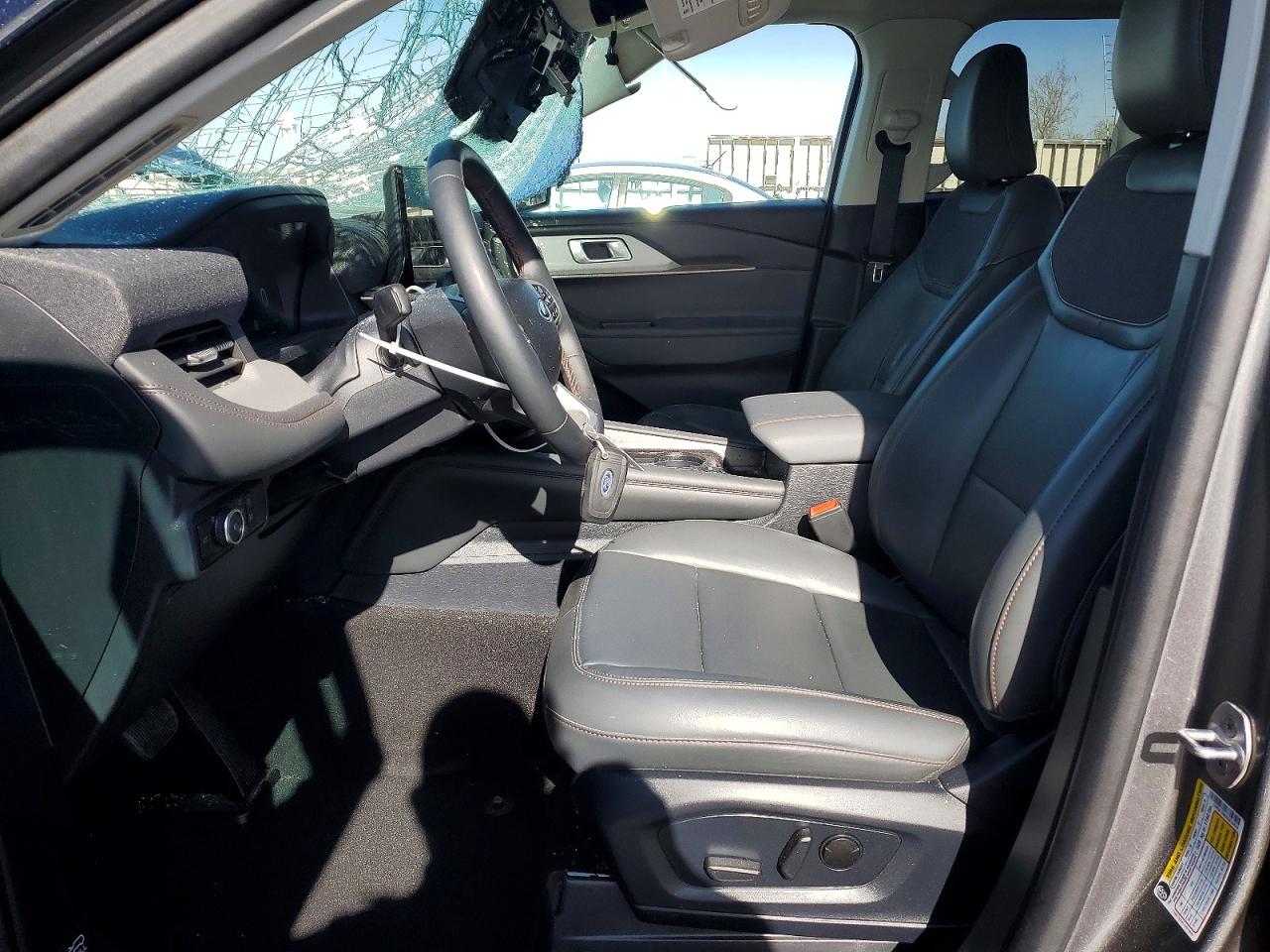 2025 FORD EXPLORER ACTIVE photo 7