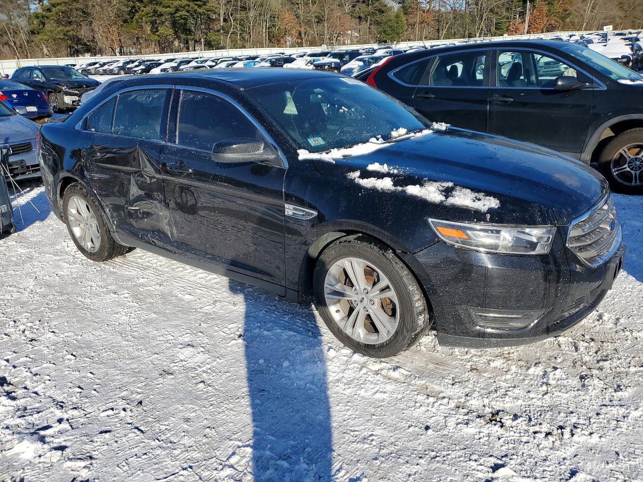 2016 FORD TAURUS SEL photo 4