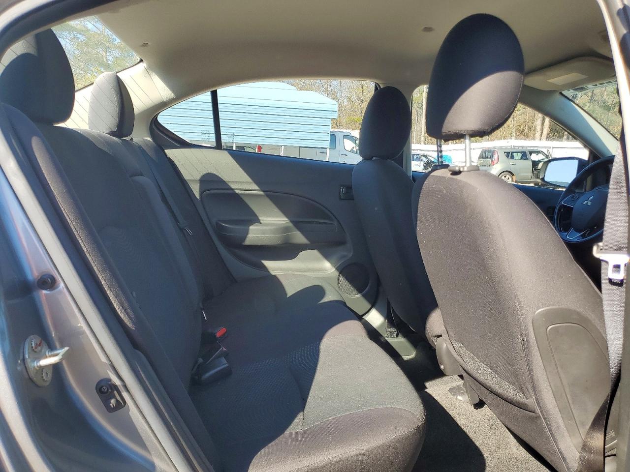 2018 MITSUBISHI MIRAGE G4 ES photo 10