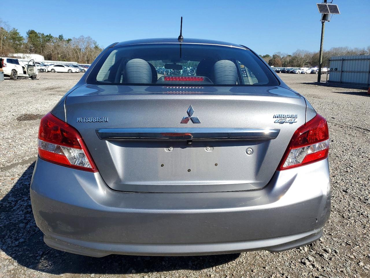 2018 MITSUBISHI MIRAGE G4 ES photo 6