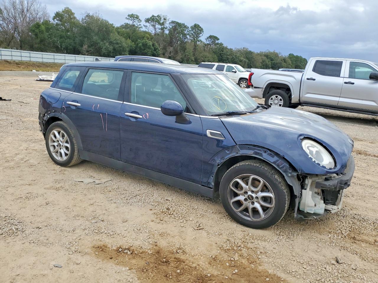 2016 MINI COOPER CLUBMAN photo 4