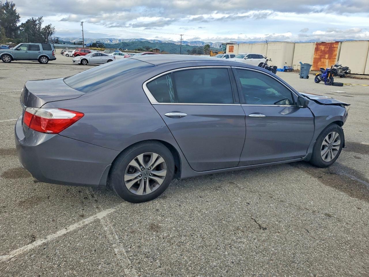 2015 HONDA ACCORD LX photo 3