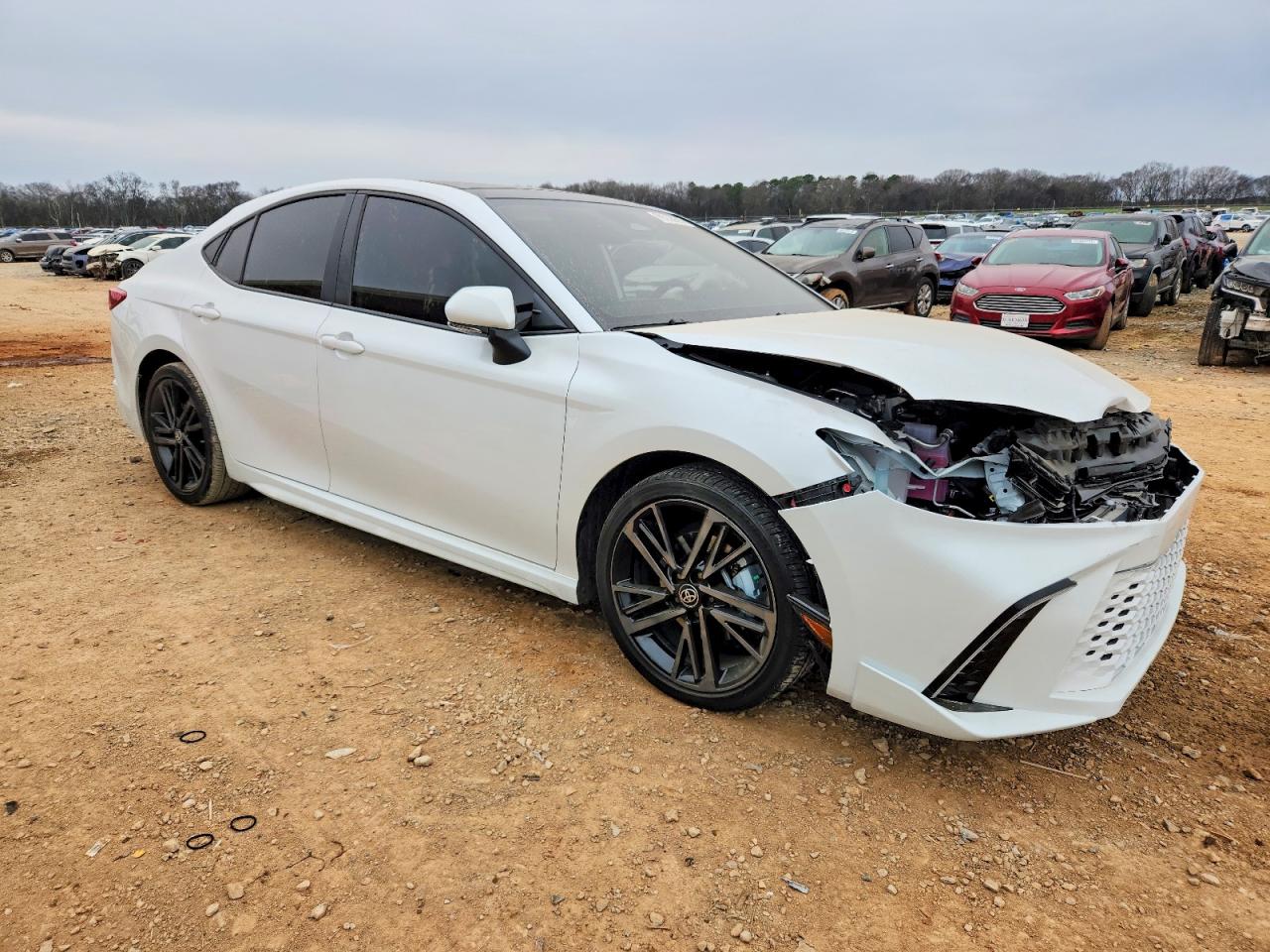 2025 TOYOTA CAMRY XSE photo 4