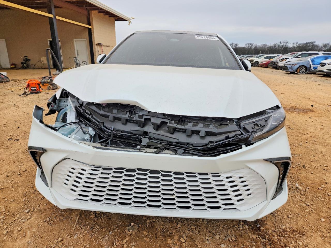 2025 TOYOTA CAMRY XSE photo 5