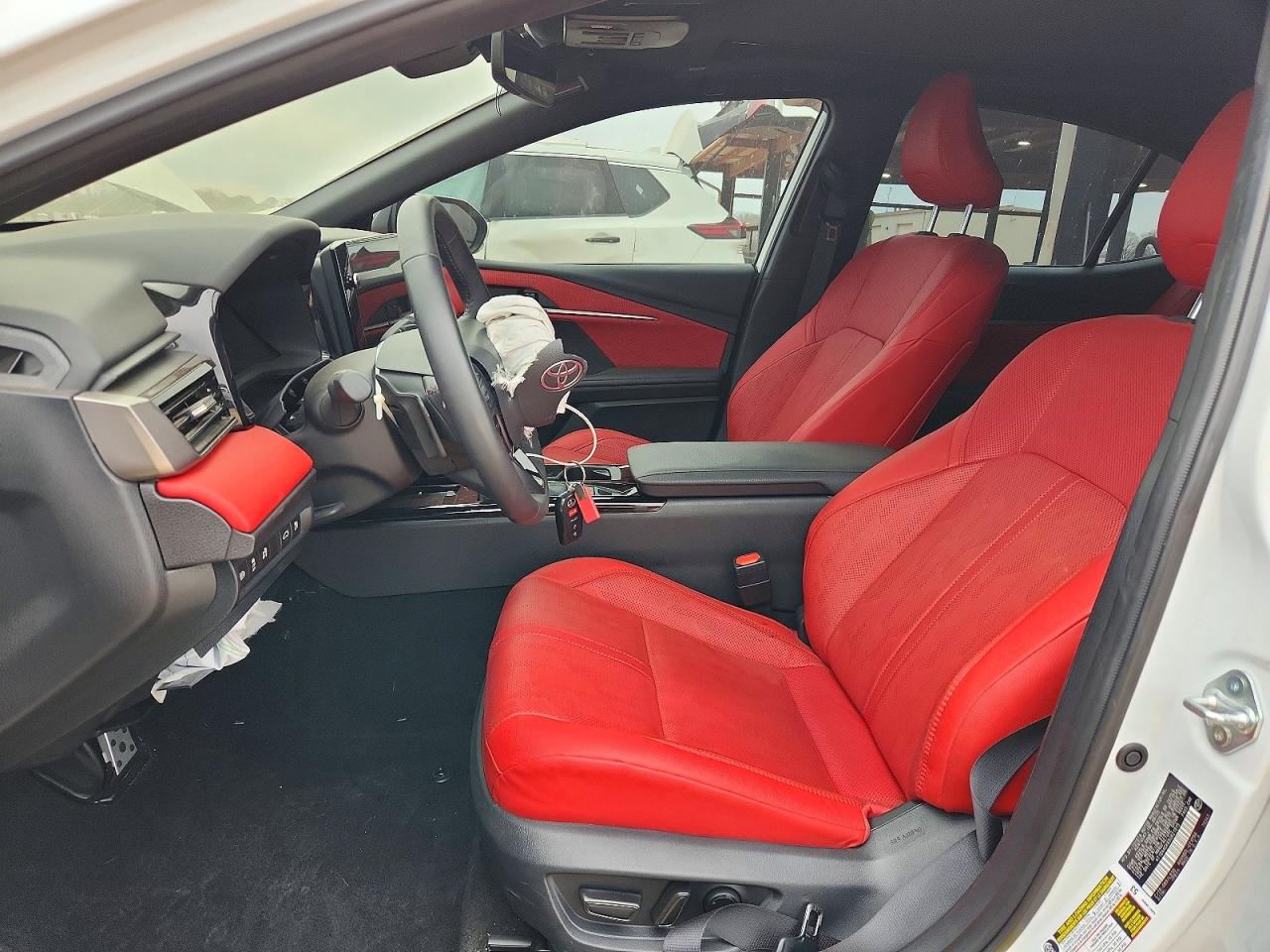 2025 TOYOTA CAMRY XSE photo 7