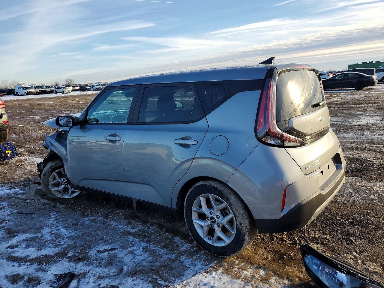 2024 KIA SOUL LX photo 2