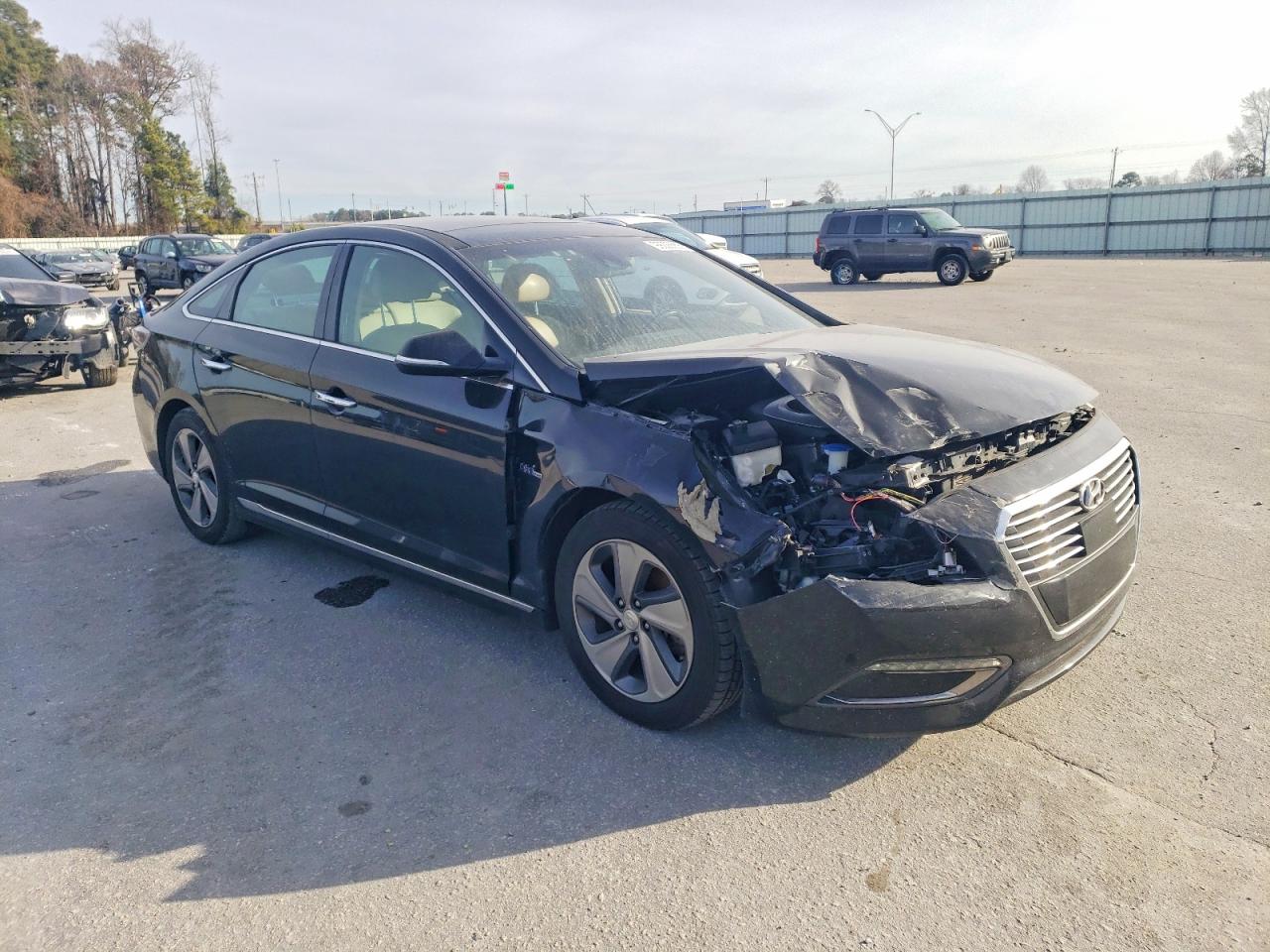 2016 HYUNDAI SONATA HYBRID photo 4