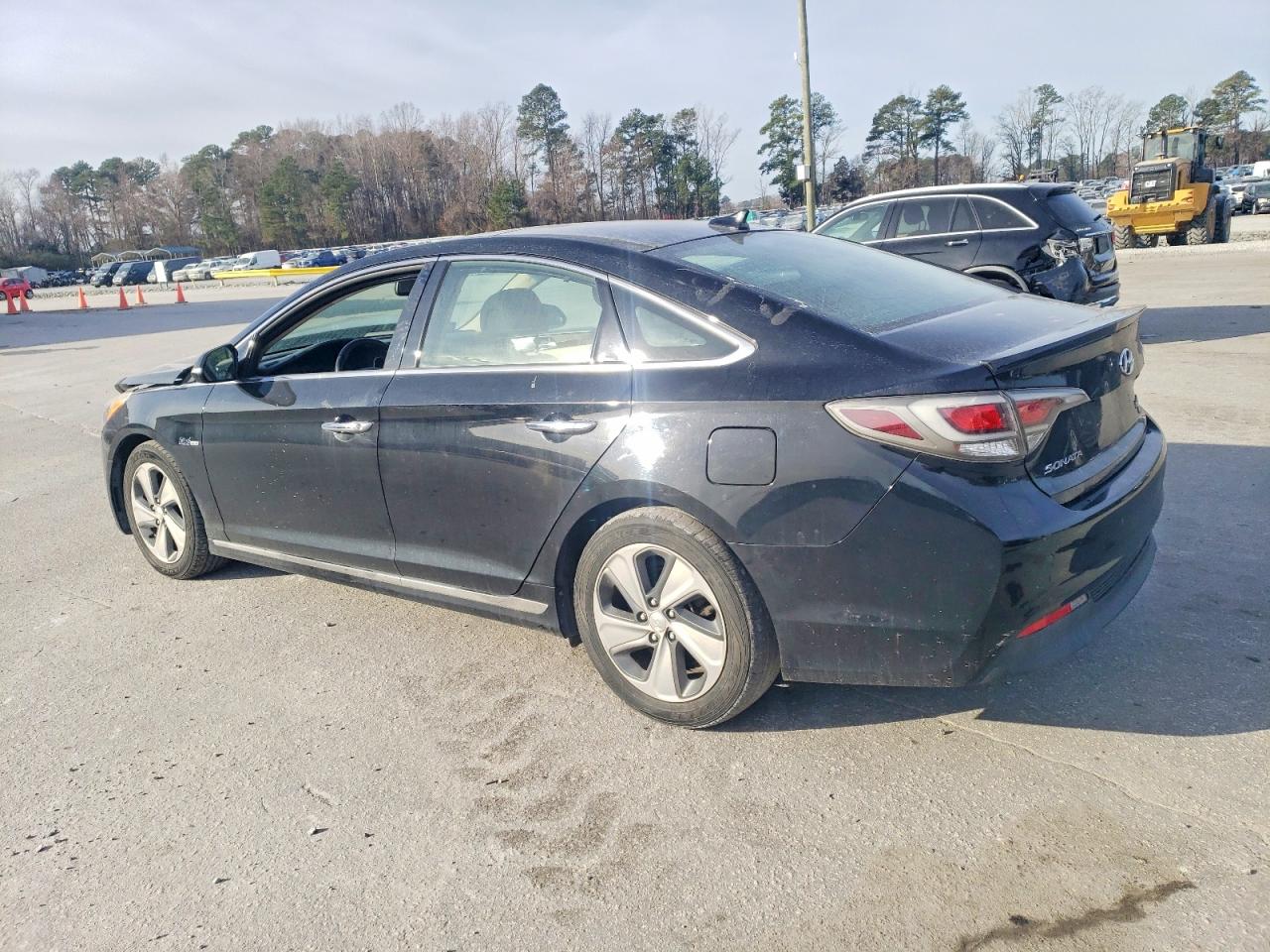 2016 HYUNDAI SONATA HYBRID photo 2