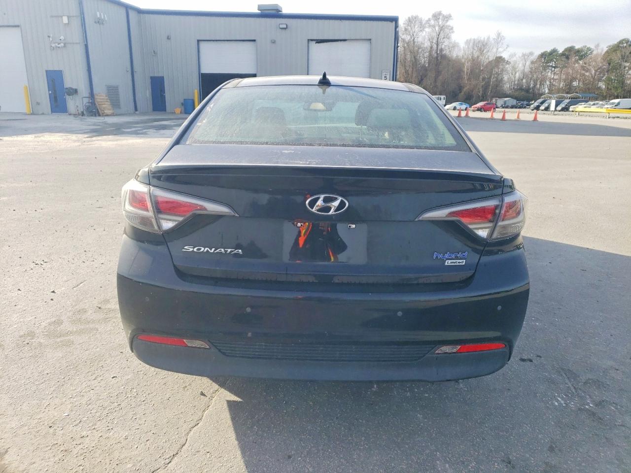 2016 HYUNDAI SONATA HYBRID photo 6