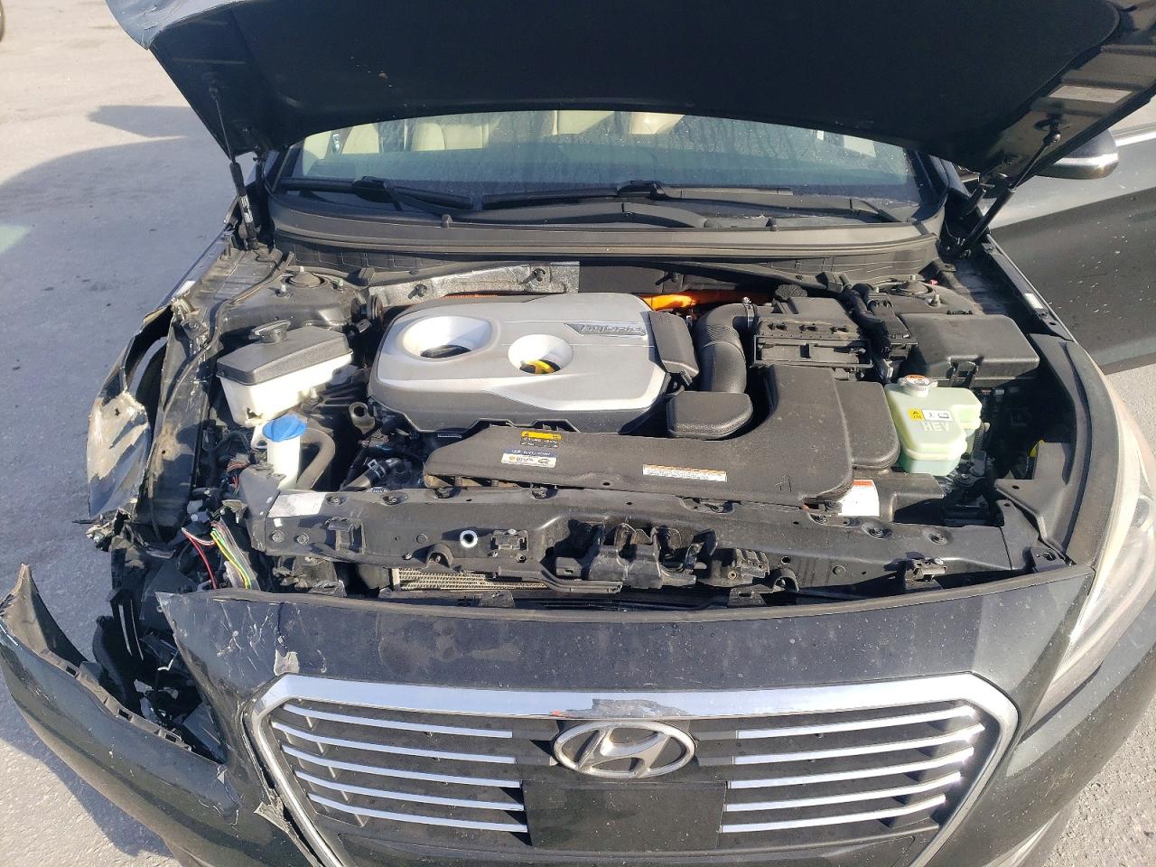 2016 HYUNDAI SONATA HYBRID photo 11