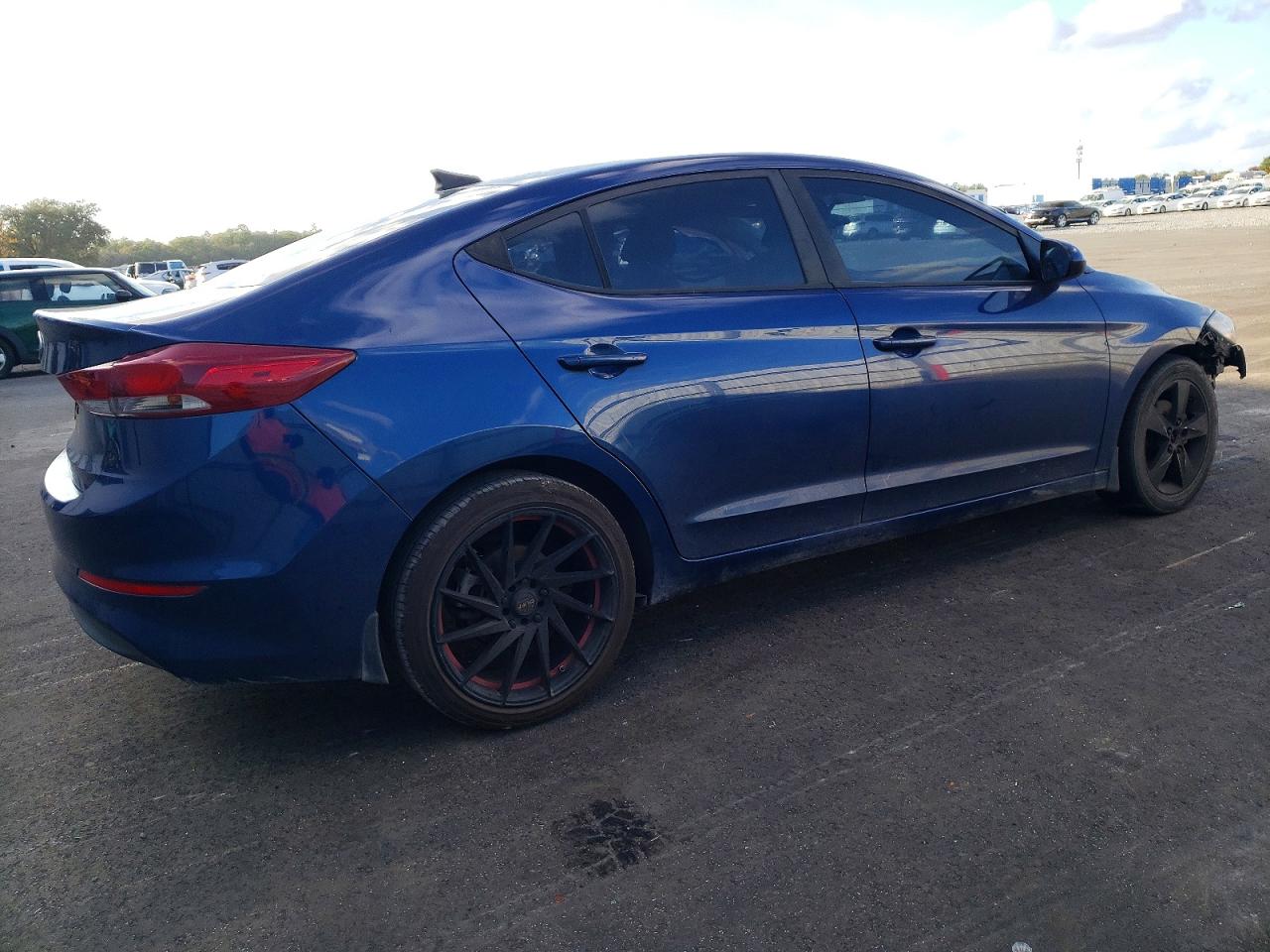 2018 HYUNDAI ELANTRA SEL photo 3