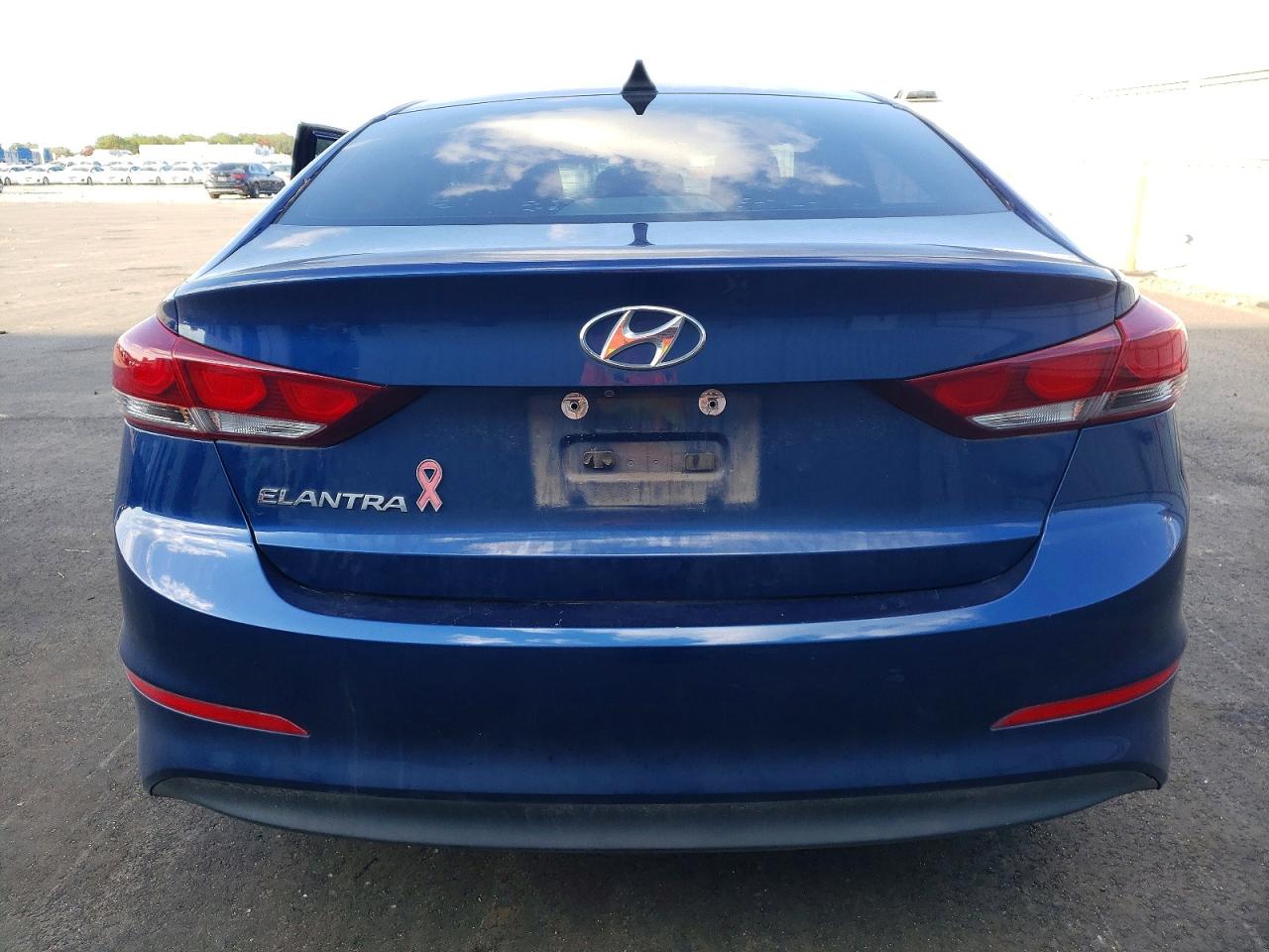 2018 HYUNDAI ELANTRA SEL photo 6