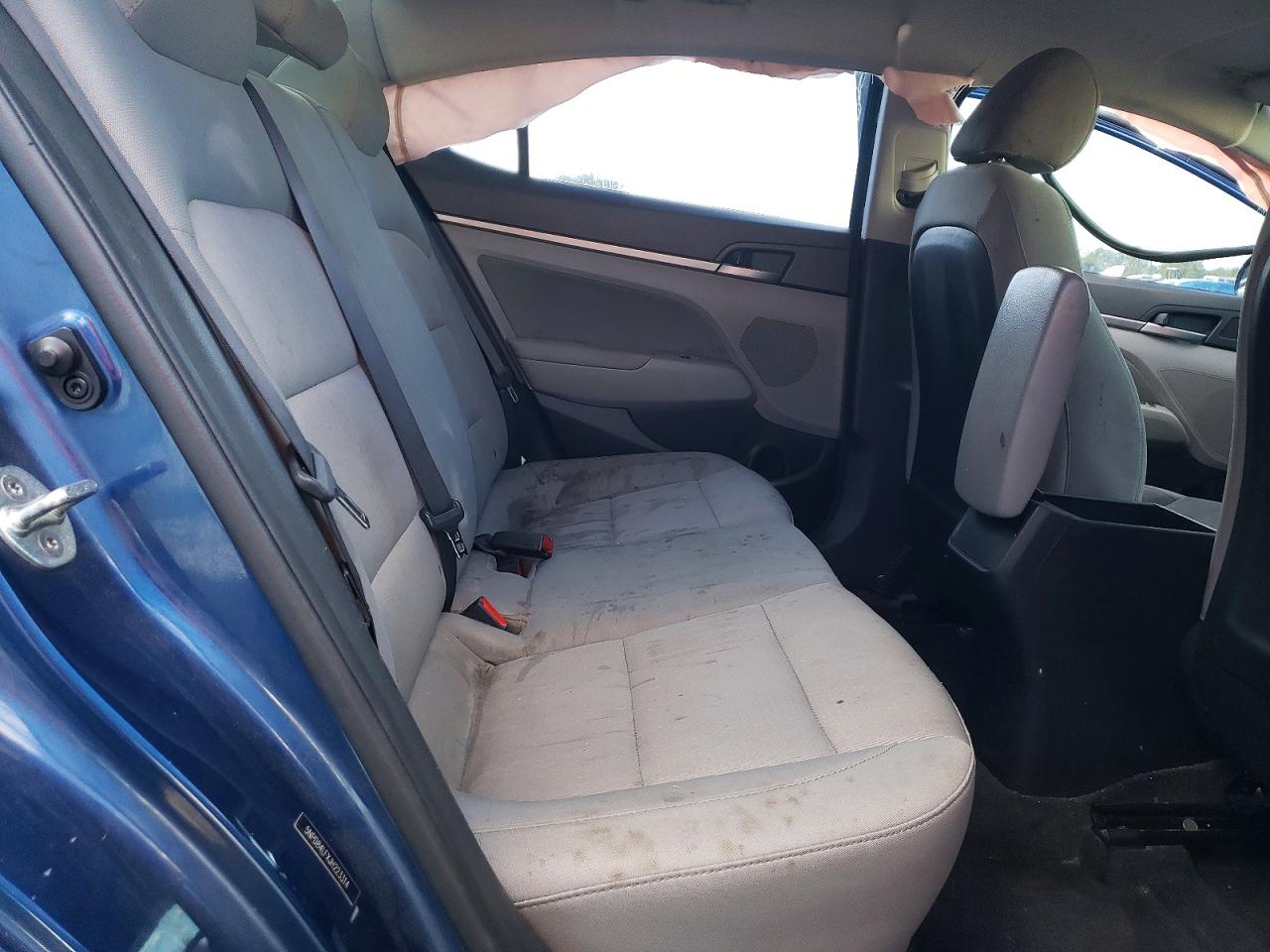 2018 HYUNDAI ELANTRA SEL photo 10
