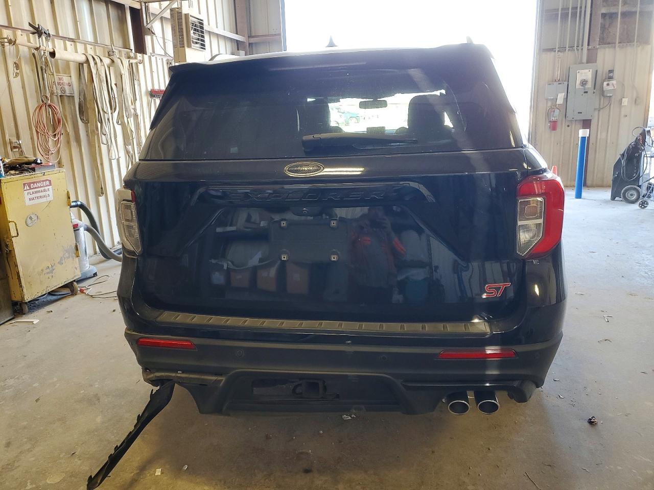 2021 FORD EXPLORER ST photo 6