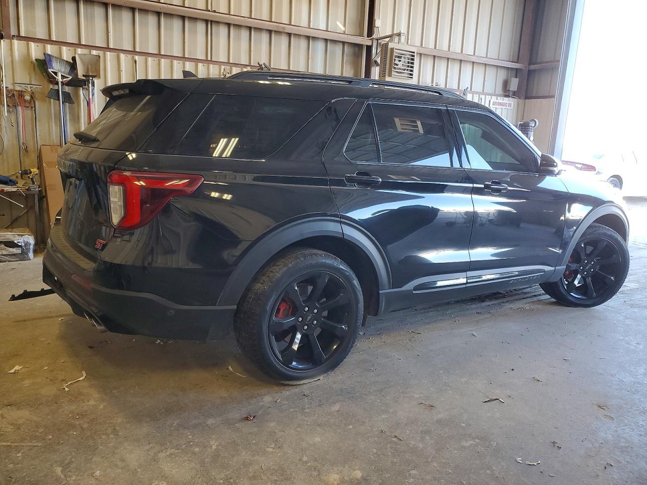 2021 FORD EXPLORER ST photo 3
