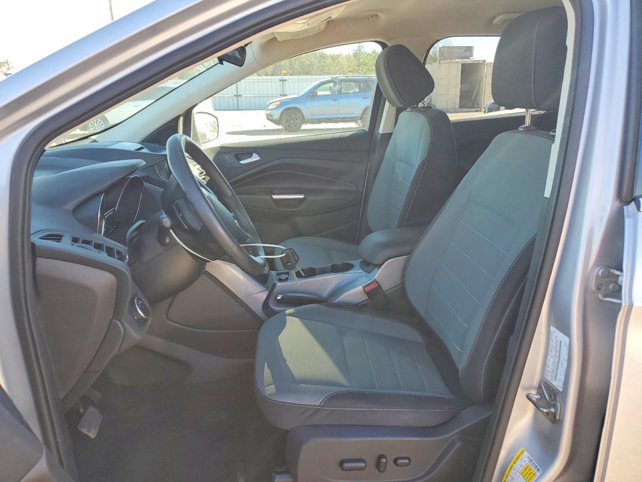2016 FORD ESCAPE SE photo 7