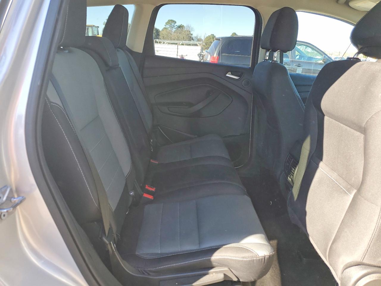 2016 FORD ESCAPE SE photo 11