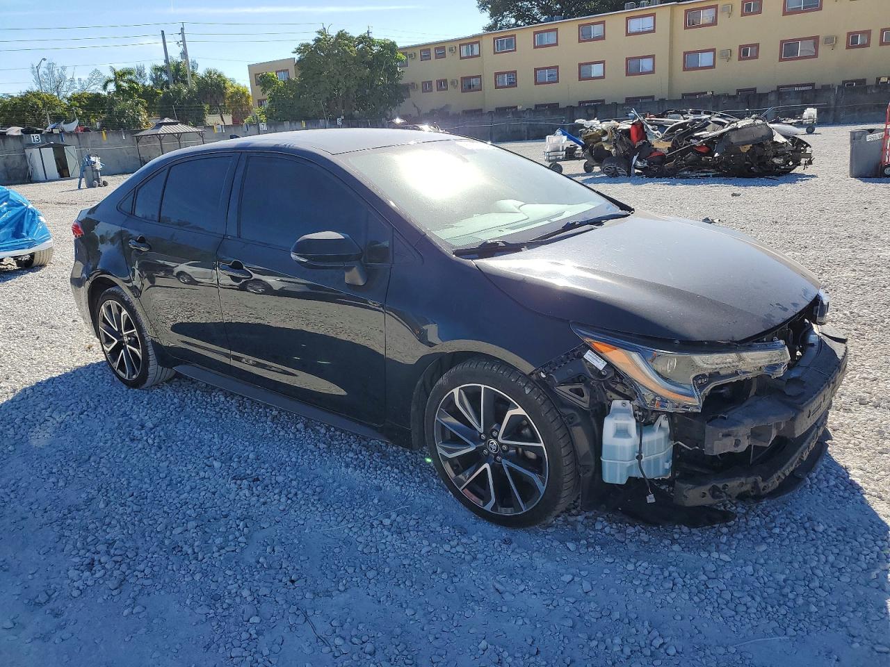 2020 TOYOTA COROLLA SE photo 4