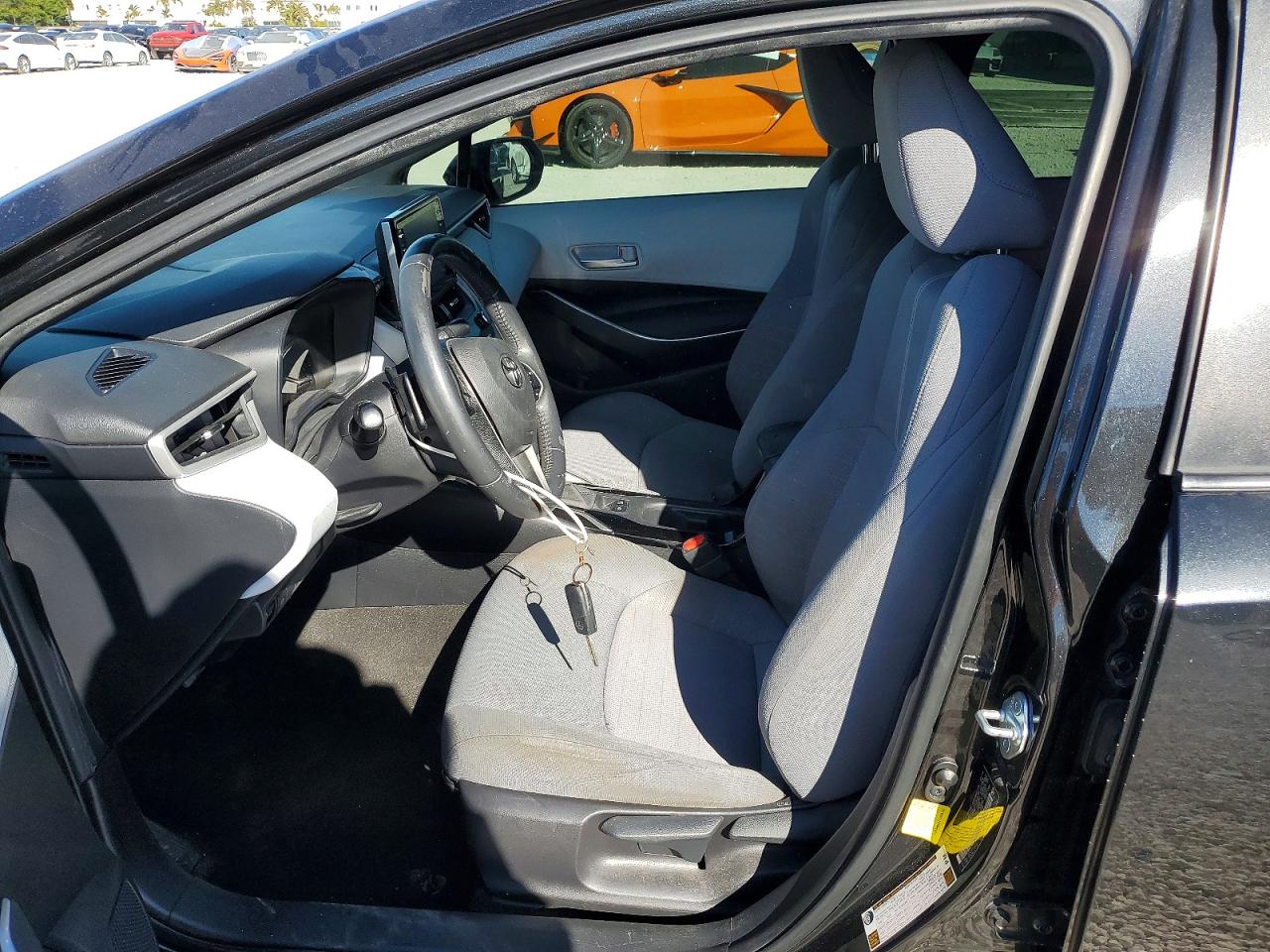 2020 TOYOTA COROLLA SE photo 7
