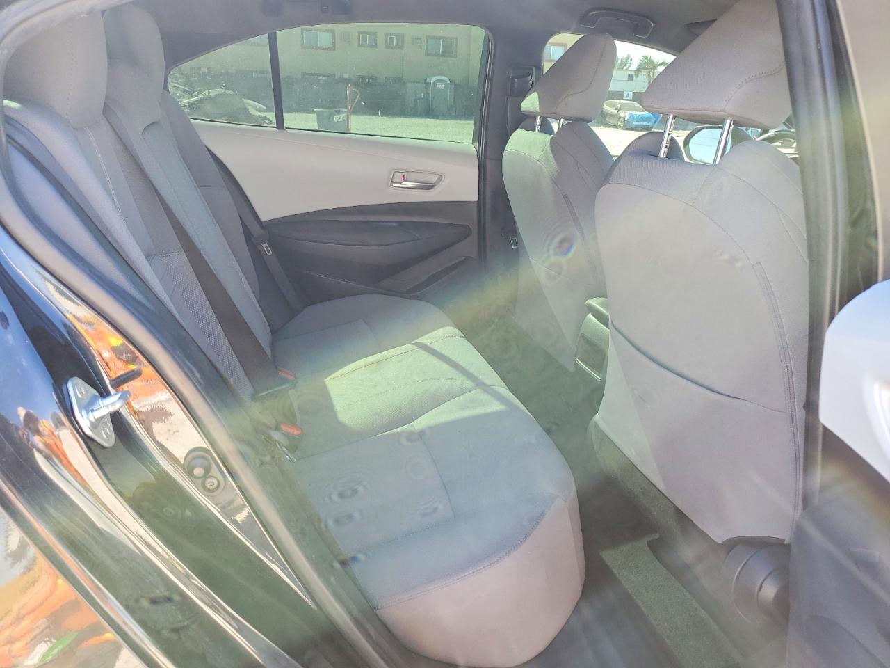 2020 TOYOTA COROLLA SE photo 10