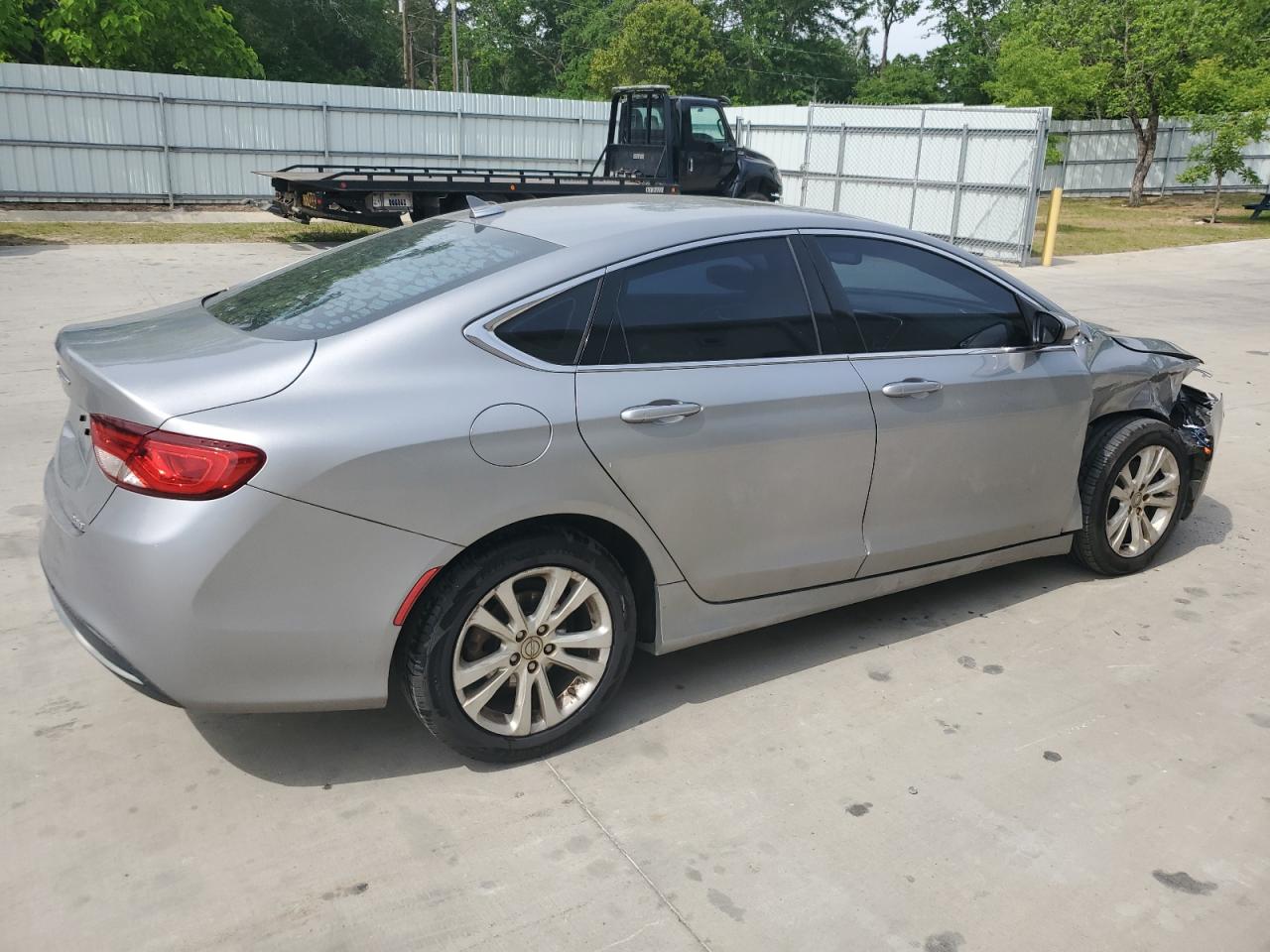 2015 CHRYSLER 200 LIMITED photo 3