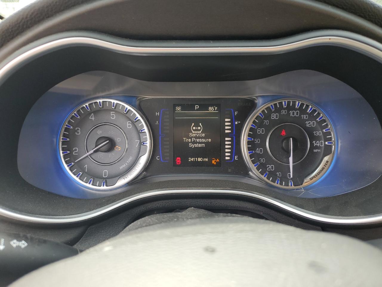 2015 CHRYSLER 200 LIMITED photo 9