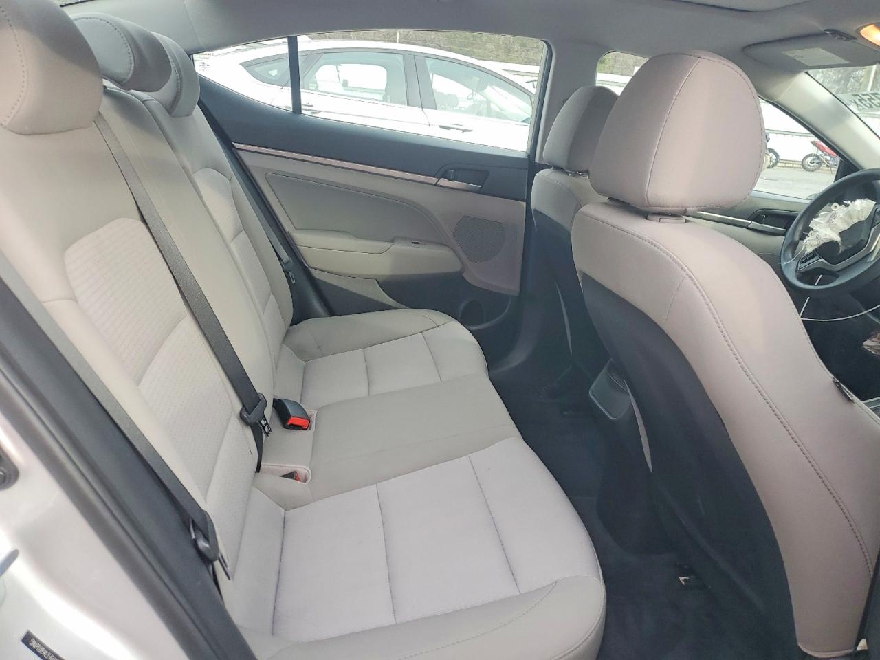 2017 HYUNDAI ELANTRA SE photo 10