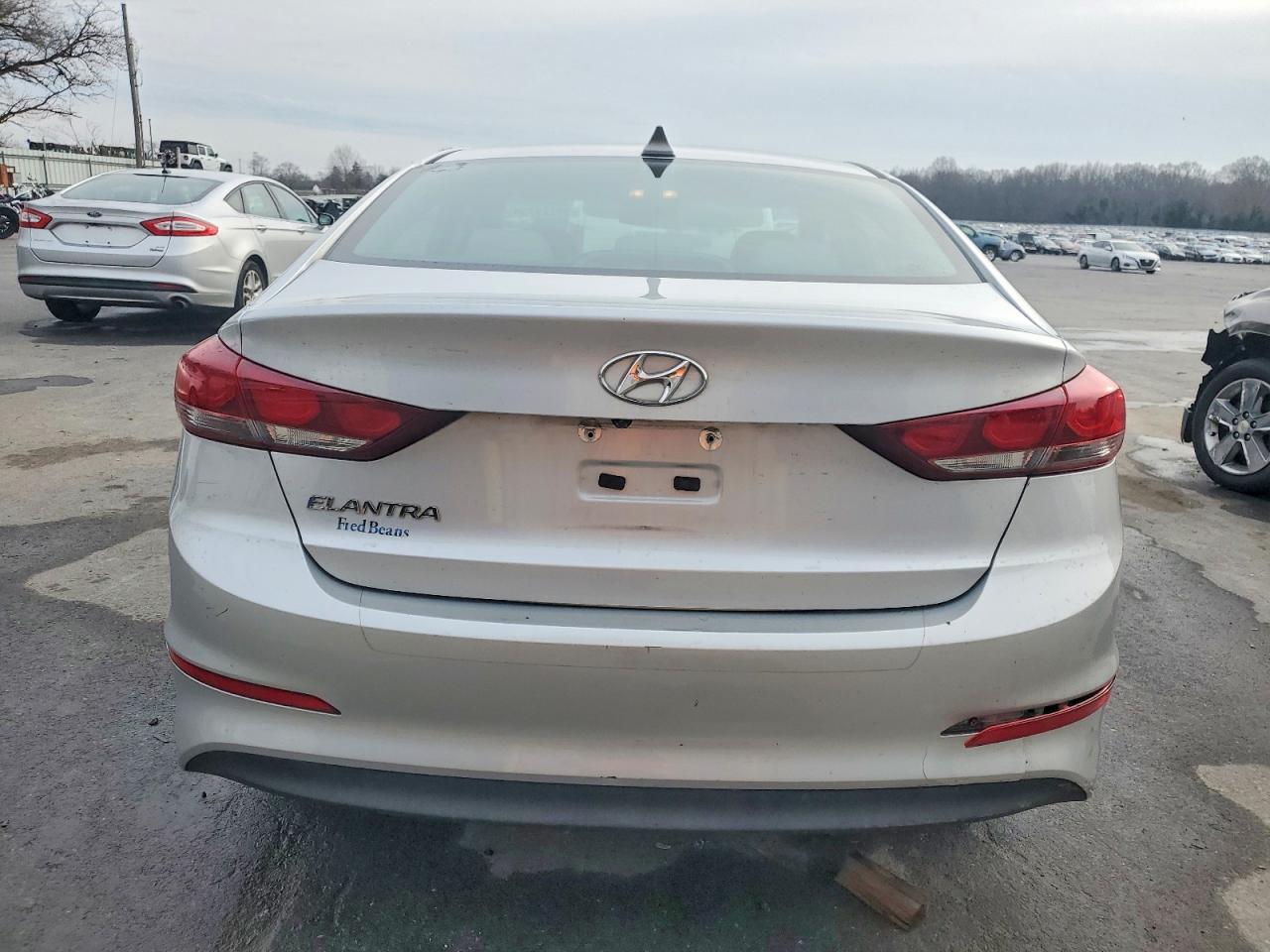 2017 HYUNDAI ELANTRA SE photo 6