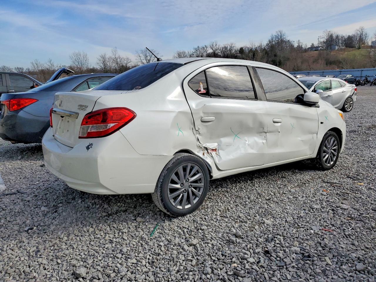 2018 MITSUBISHI MIRAGE G4 ES photo 3