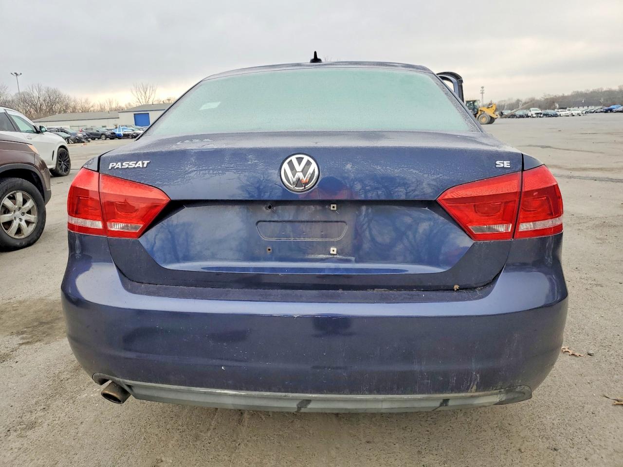 2012 VOLKSWAGEN PASSAT SE photo 6