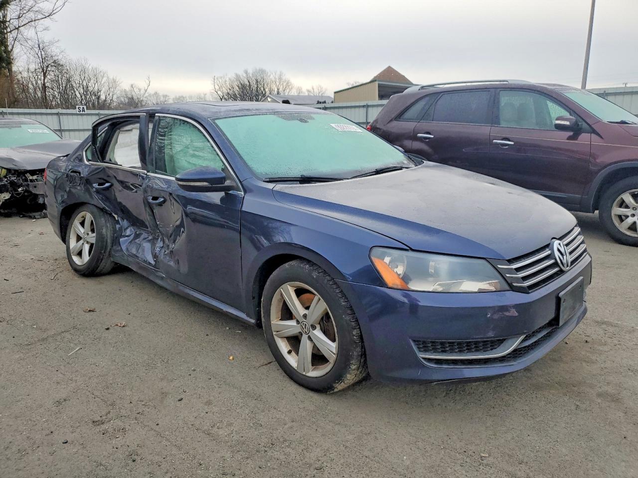 2012 VOLKSWAGEN PASSAT SE photo 4