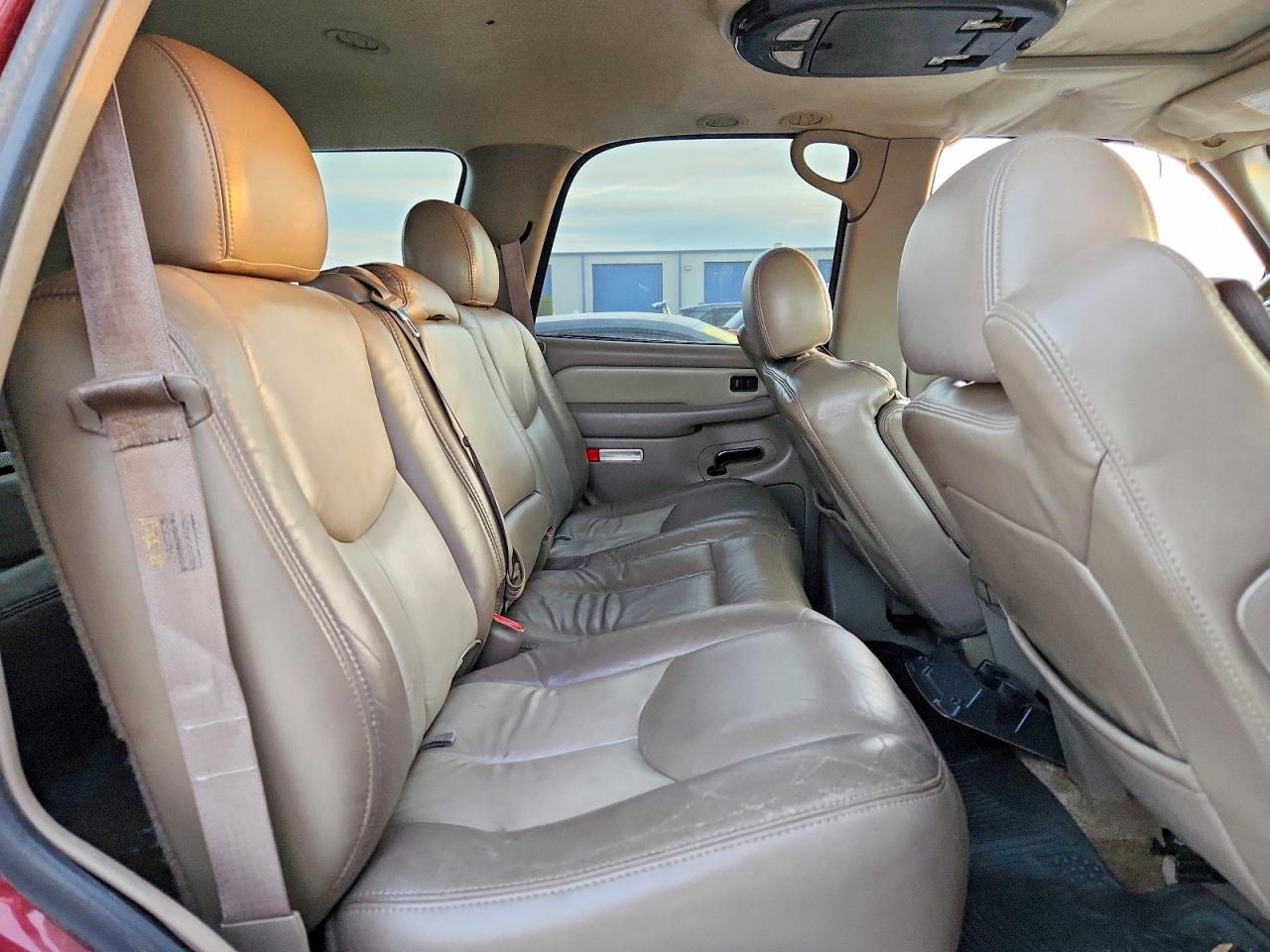 2003 GMC YUKON DENALI photo 11