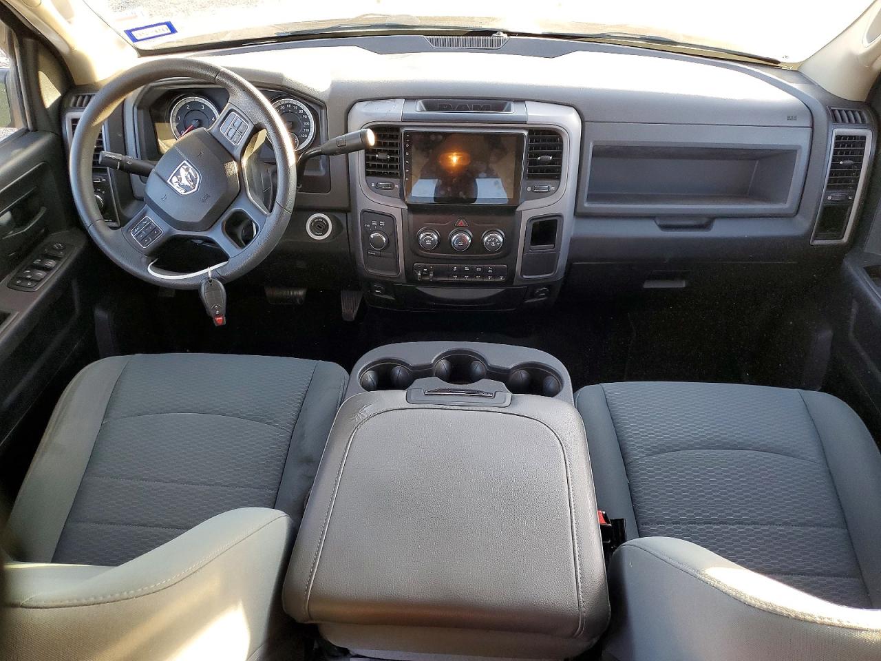 2018 RAM 2500 ST photo 8